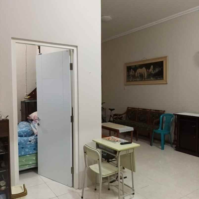 dijual rumah rungkut mejoyo selatan