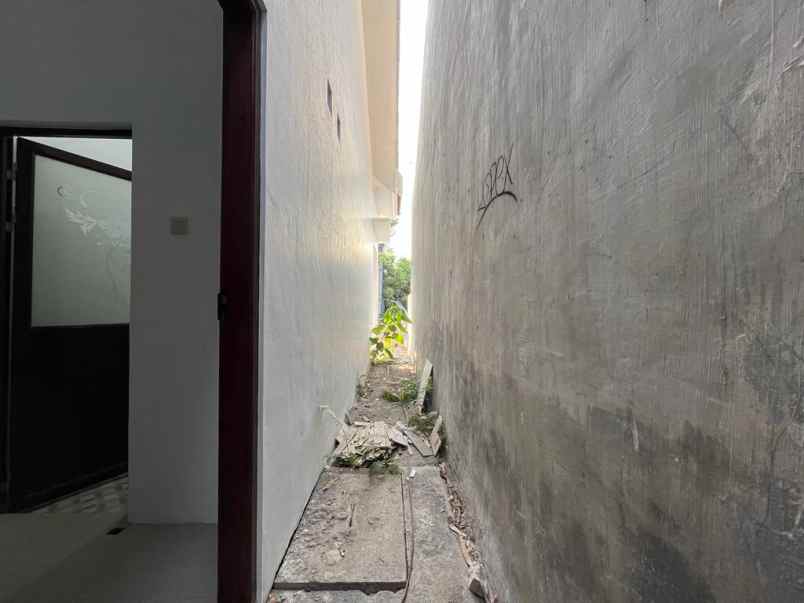 dijual rumah sambego