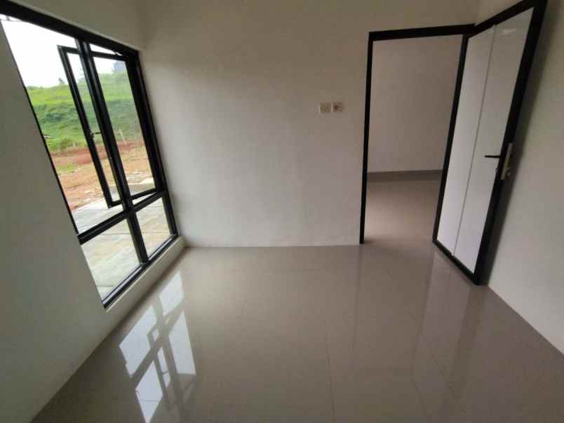 dijual rumah sawangan