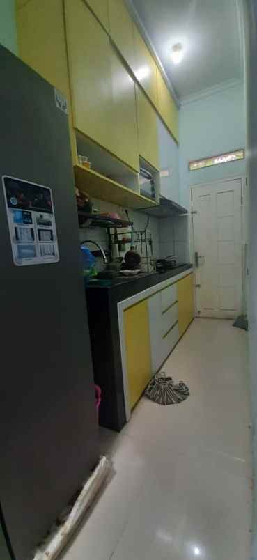 dijual rumah sawangan depok