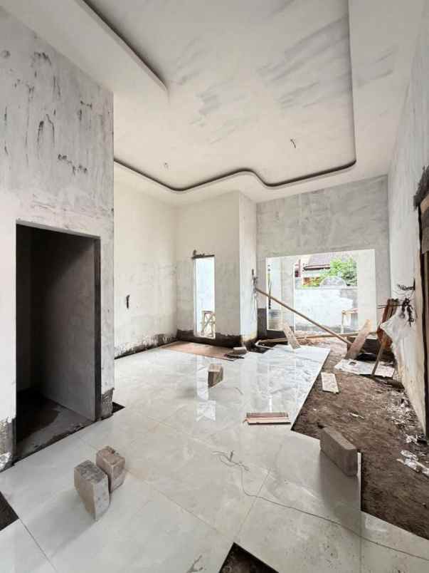 dijual rumah sawojajar 1