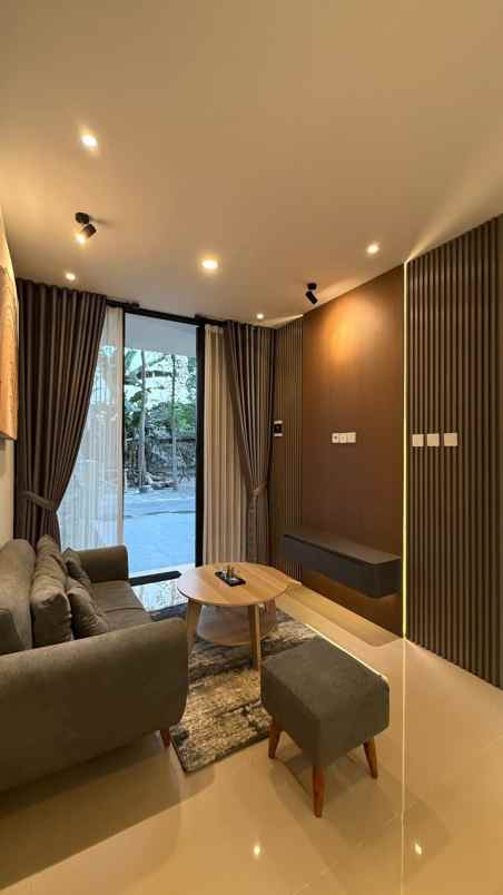 dijual rumah sayegan