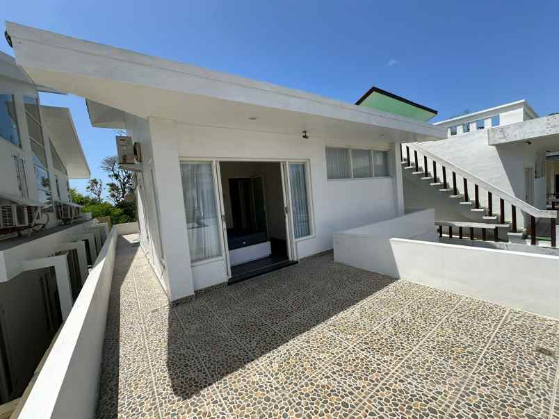 dijual rumah semi villa lokasi taman giri nusa dua