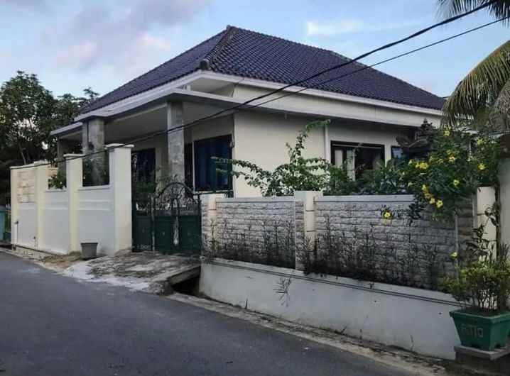 dijual rumah sempaja barat