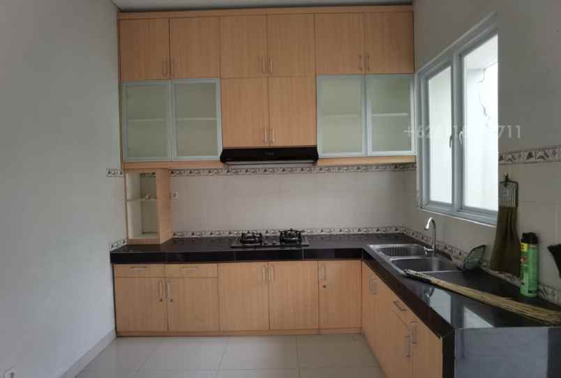 dijual rumah sentul city