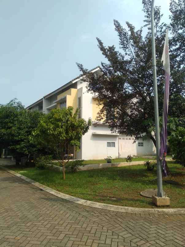 dijual rumah serpong tangerang selatan