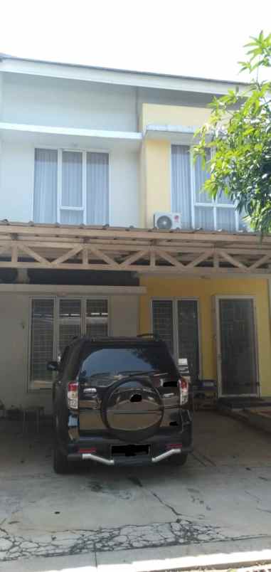 dijual rumah serpong tangerang selatan