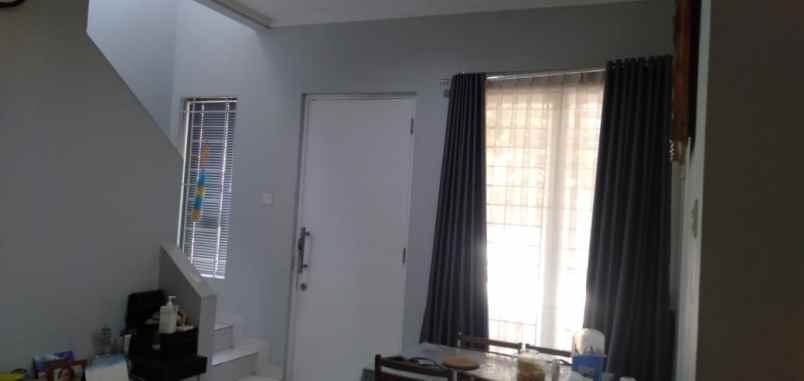 dijual rumah serpong tangerang selatan