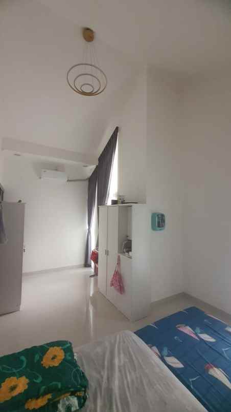 dijual rumah serua ciputat tangerang