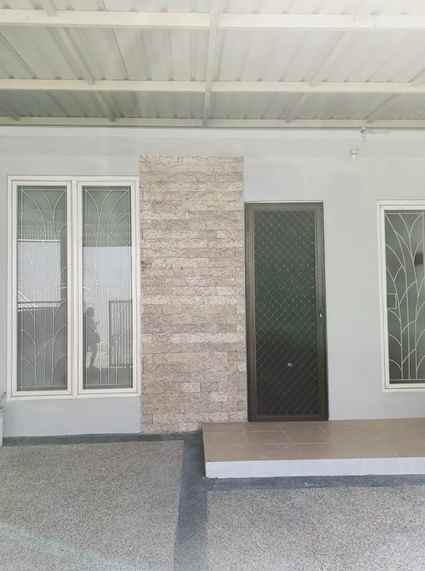 dijual rumah simpang darmo regency