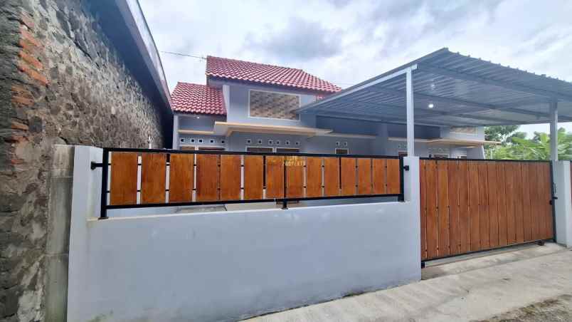 dijual rumah sindumartani ngemplak