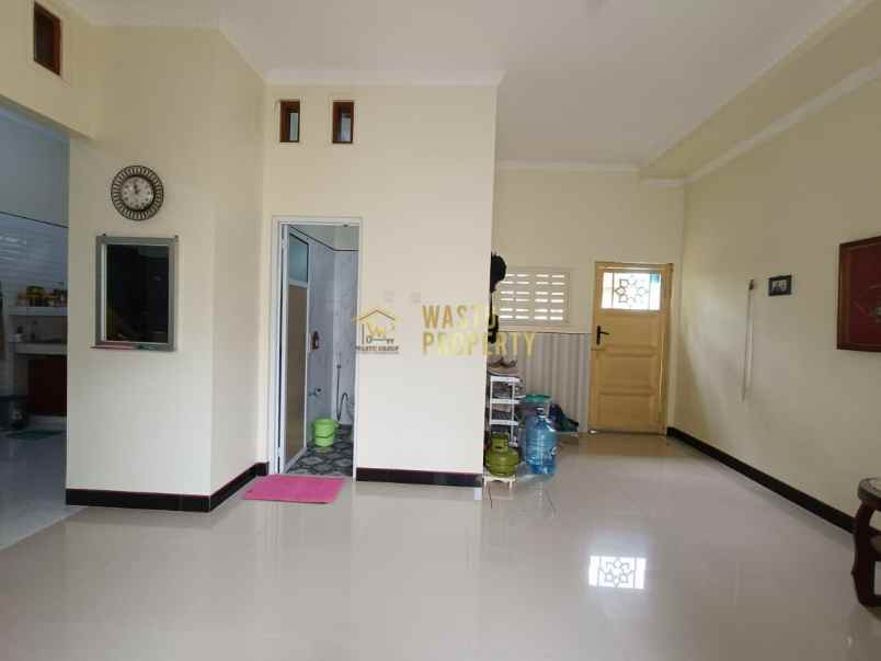 dijual rumah sitimulyo