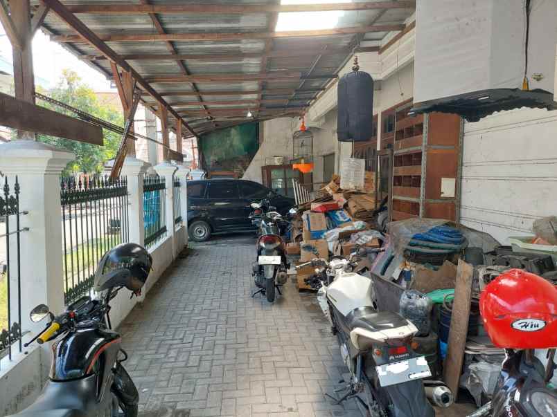 dijual rumah siwalankerto permai