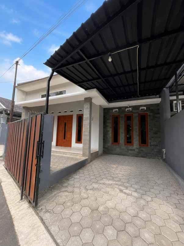 dijual rumah sleman