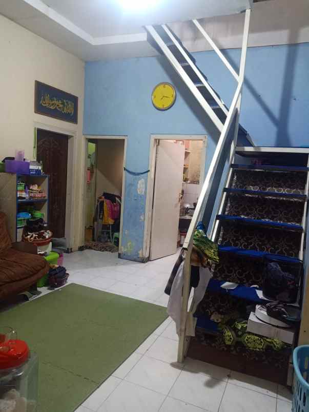 dijual rumah songgokerto