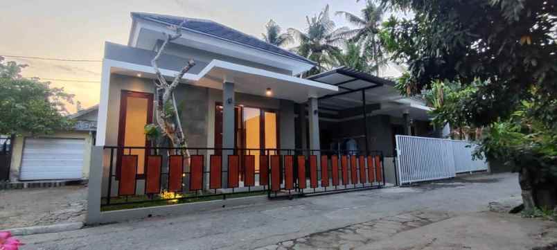 dijual rumah srimartani piyungan