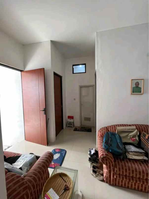 dijual rumah stadion maguwoharjo