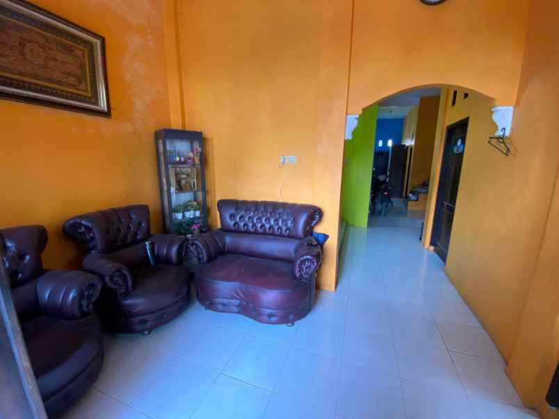 dijual rumah strategis di kebomas gresik