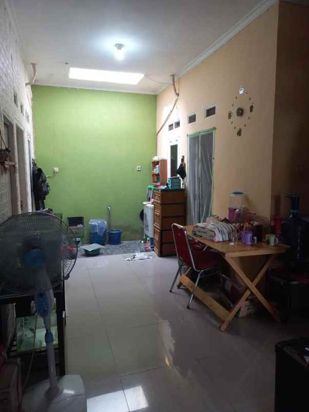 dijual rumah sukamaju baru