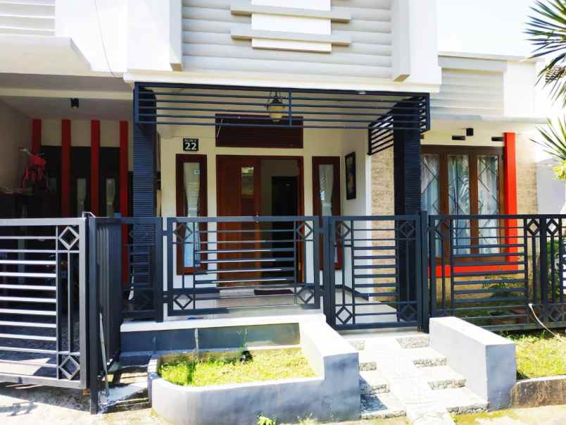 dijual rumah sulfat agung