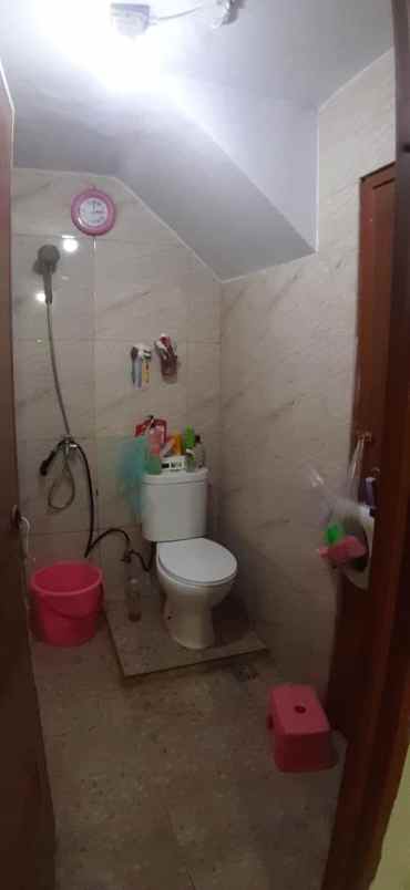 dijual rumah sunter karya selatan