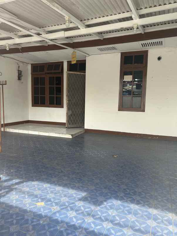 dijual rumah sunter kirana