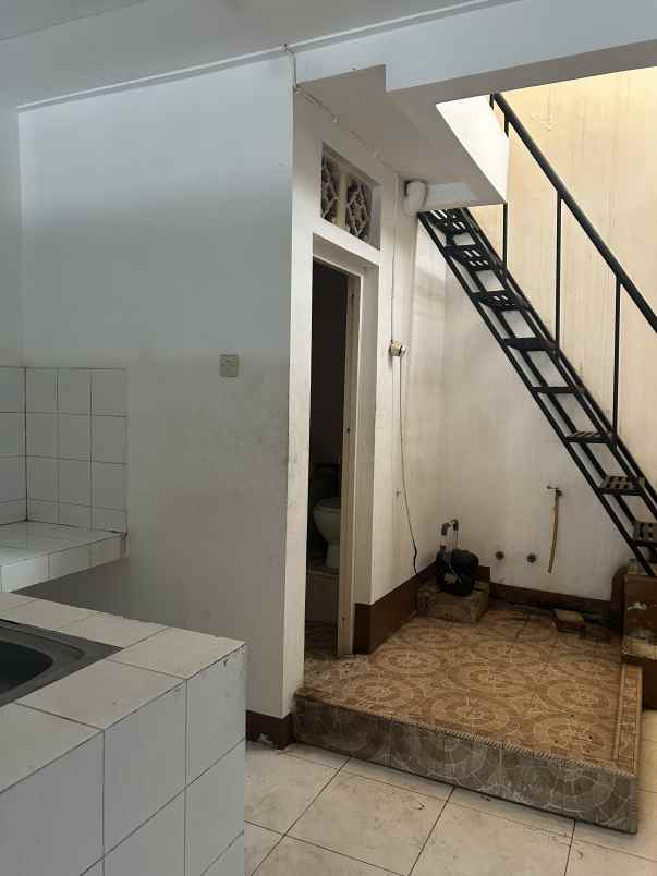 dijual rumah sunter kirana