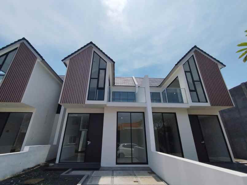 dijual rumah surya citra residence