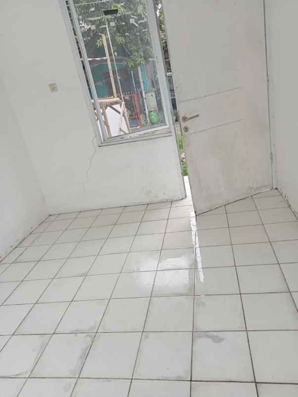 dijual rumah talaga bestari taman palem