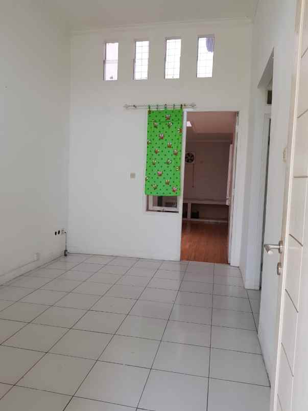 dijual rumah talaga bestari tangerang