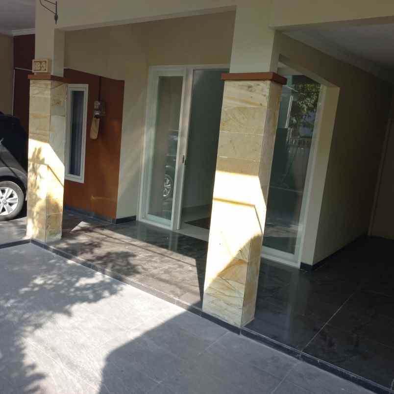 dijual rumah taman aloha