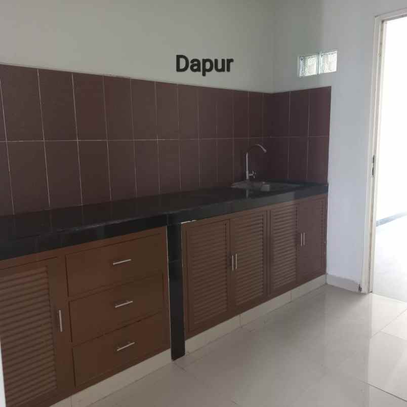 dijual rumah taman aloha