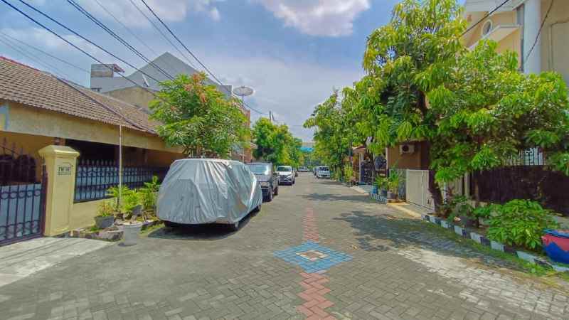 dijual rumah taman pondok indah