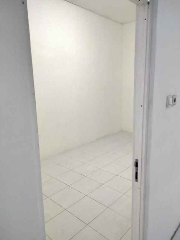 dijual rumah taman pondok jati