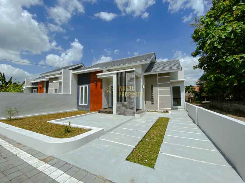 dijual rumah tamanmartani kalasan