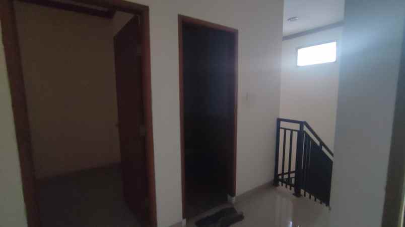 dijual rumah tanah abang jakarta pusat