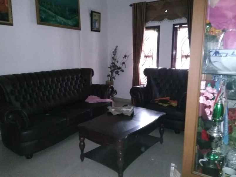 dijual rumah tengah kota pekanbaru