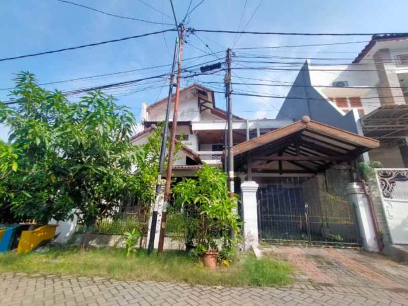 dijual rumah tenggilis