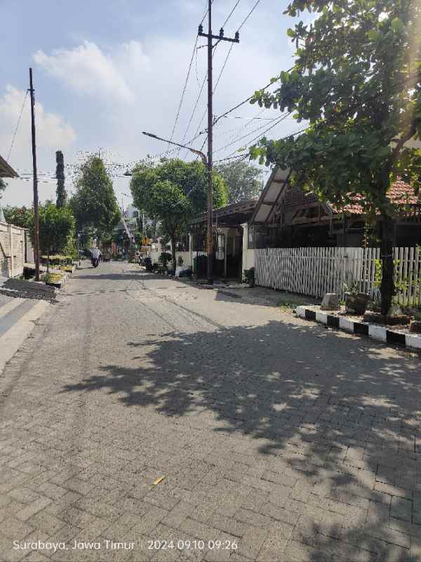 dijual rumah tenggilis mejoyo