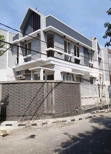 dijual rumah tenggilis tengah