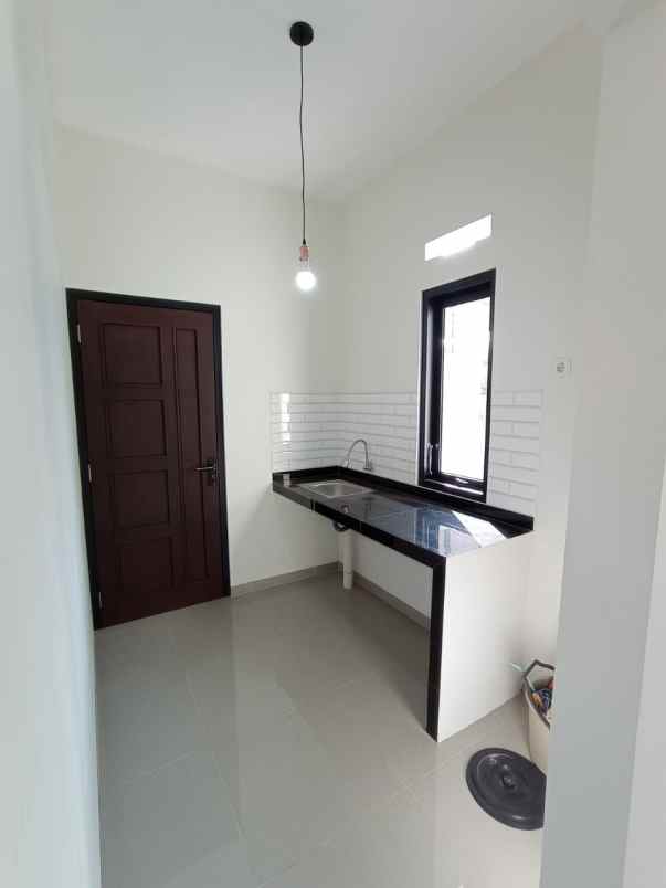 dijual rumah tonggalan