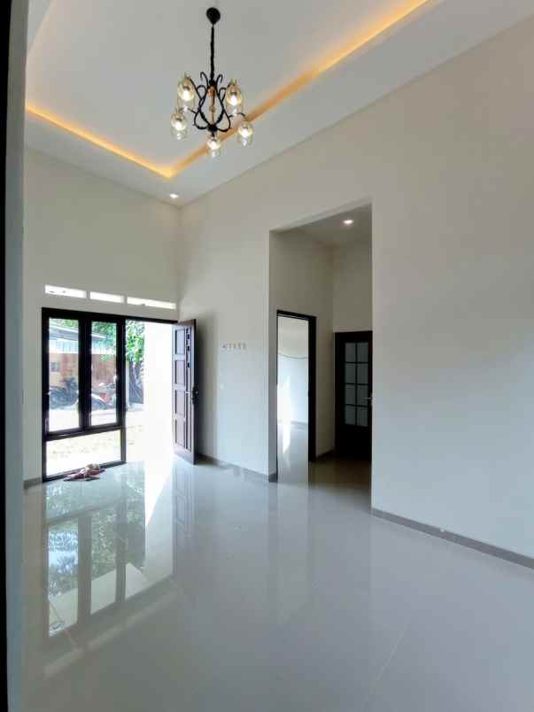 dijual rumah tonggalan