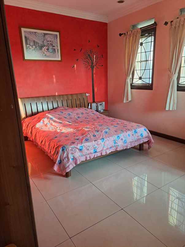 dijual rumah tubagus ismail