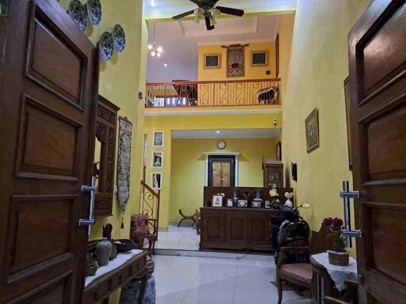 dijual rumah tugu