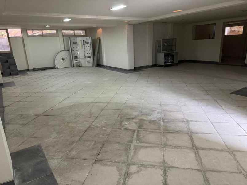 dijual rumah vbr 2 pakuwon indah