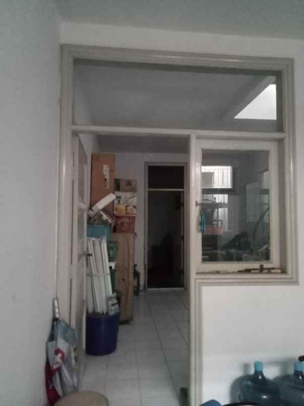 dijual rumah villa gading