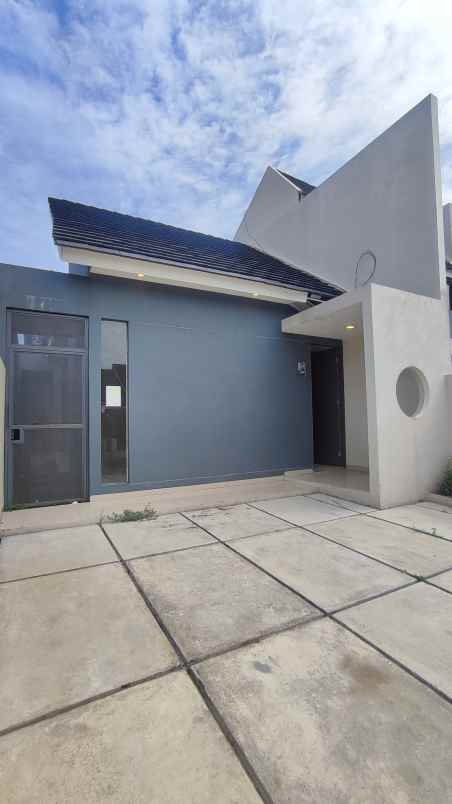 dijual rumah villa hegar townhouse cikoneng