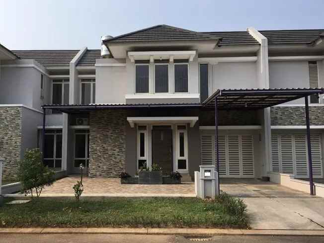 dijual rumah wanakerta