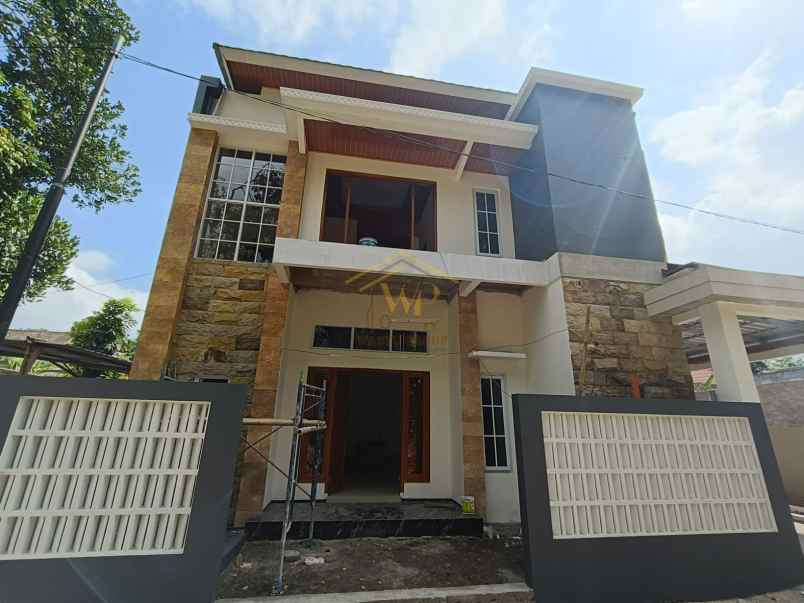 dijual rumah widodomartani