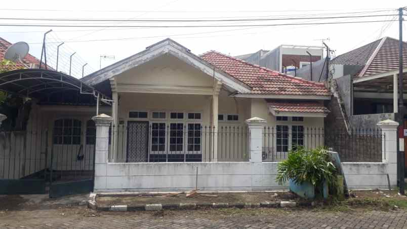 dijual rumah wisma mukti